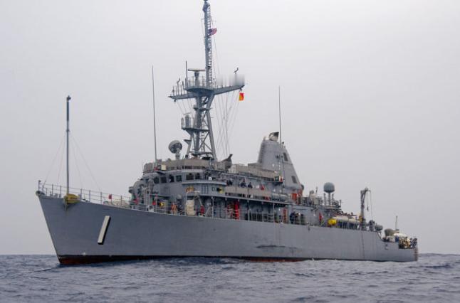 纸老虎本质暴露：伊朗下达开火令，美舰紧急请求给15分钟逃离，实在害怕急了！4