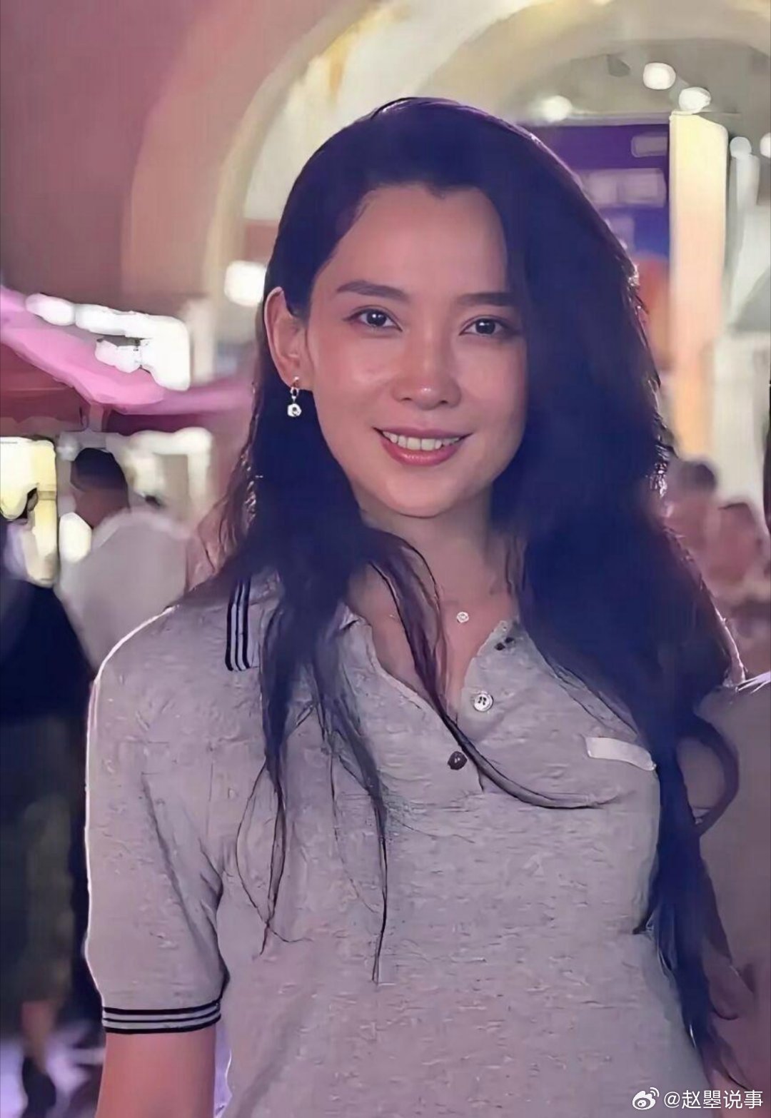 刚刚去查了一下汪峰！不查不知道！一查吓一跳！近日，汪峰在澳门举行了盛大的演唱会，