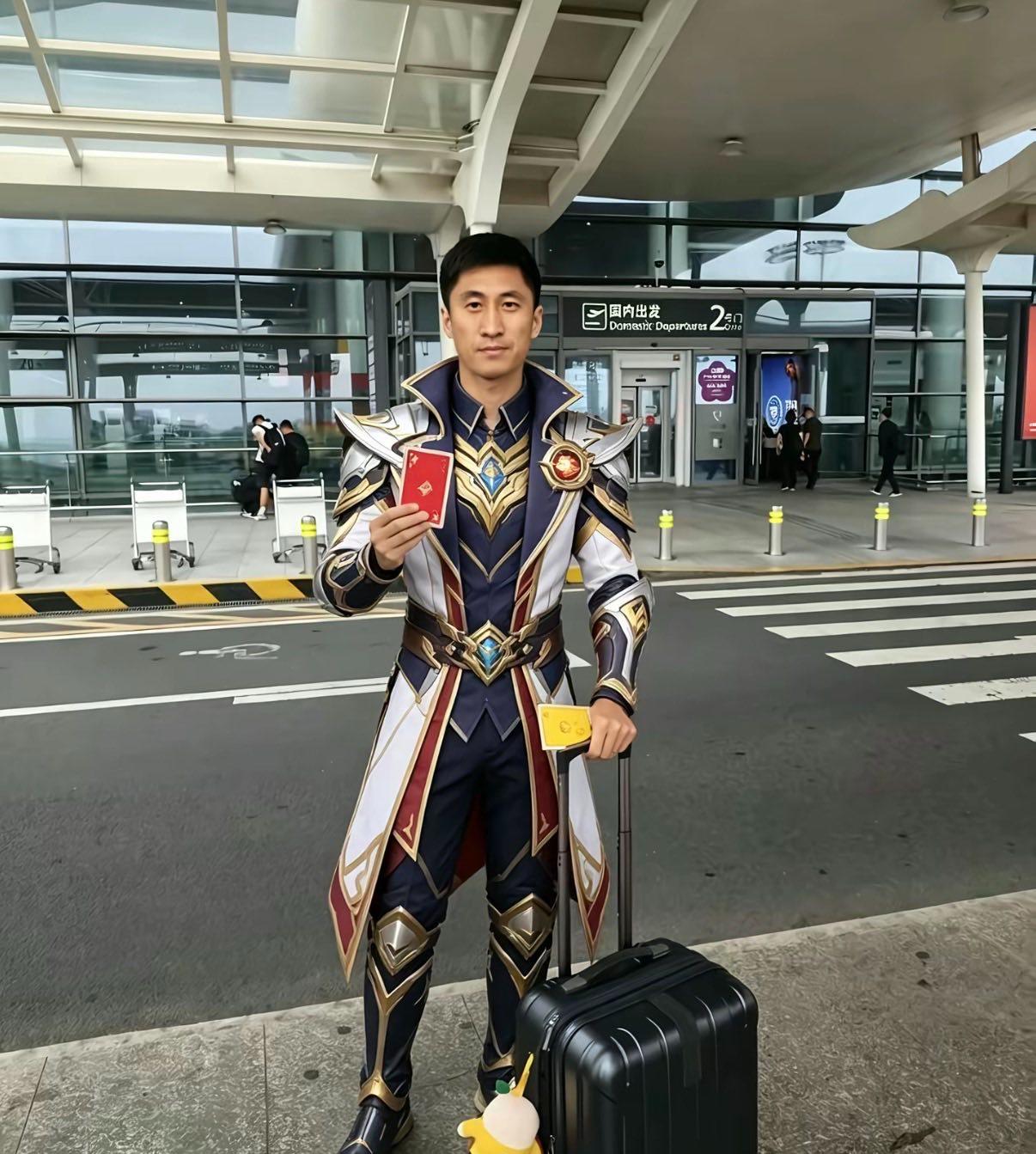 继傅明的VAR助理视频裁判之后，中国裁判组首次真正意义上亮相世界杯，让全世界球迷