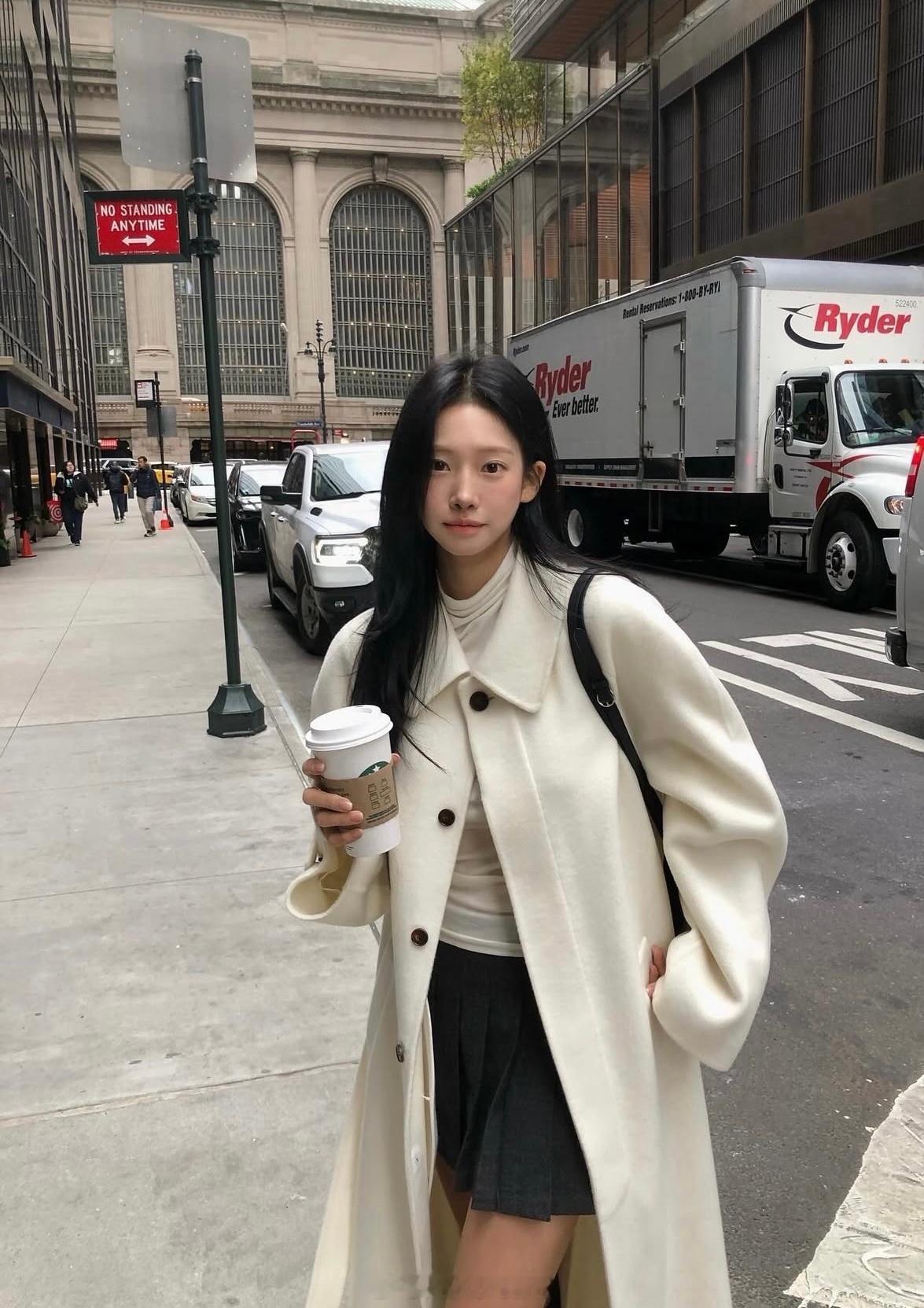 连续更新第2643天韩国时尚女生日常搭配少女的冬天❄️