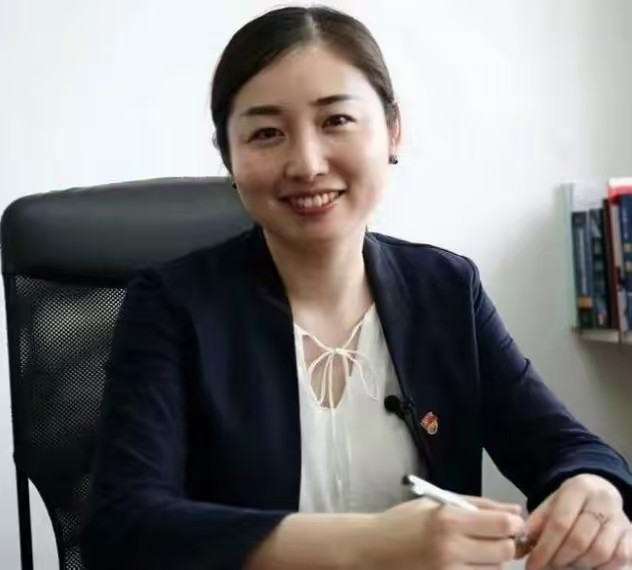 “只要你来，条件随便开！”面对刚刚获得索非亚奖的32岁美女科学家庄晓莹，整个欧洲