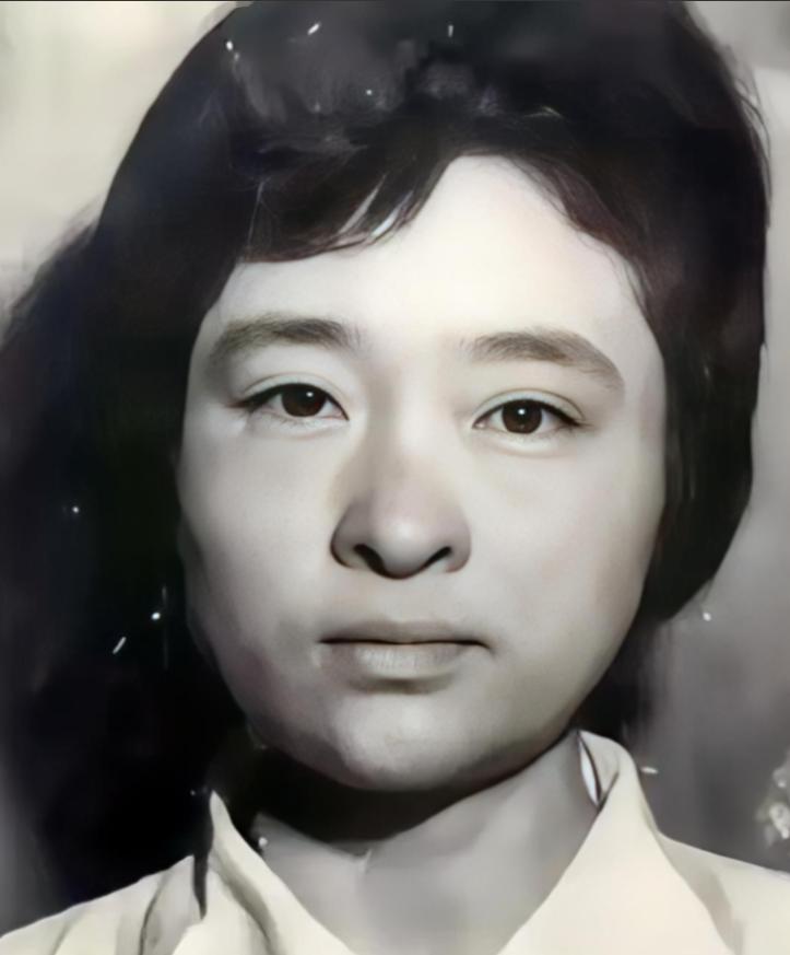 1975年，她用4.5万公款包养了7个情夫，然而，整整十年，竟然没有一个人发现，