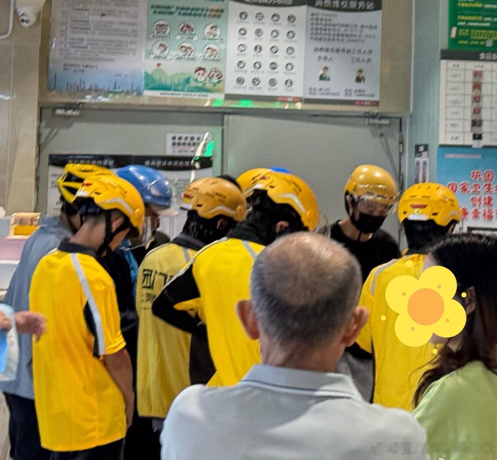 来晚了哈哈哈，都抢空了​​​