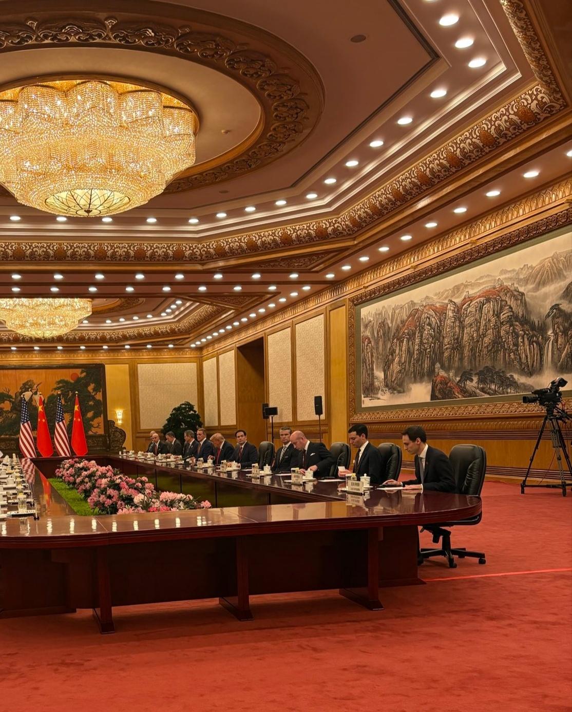 鲁比奥非常好奇的大会堂天花板原来这么好看！这张图片很清晰的展示出了大会堂的吊