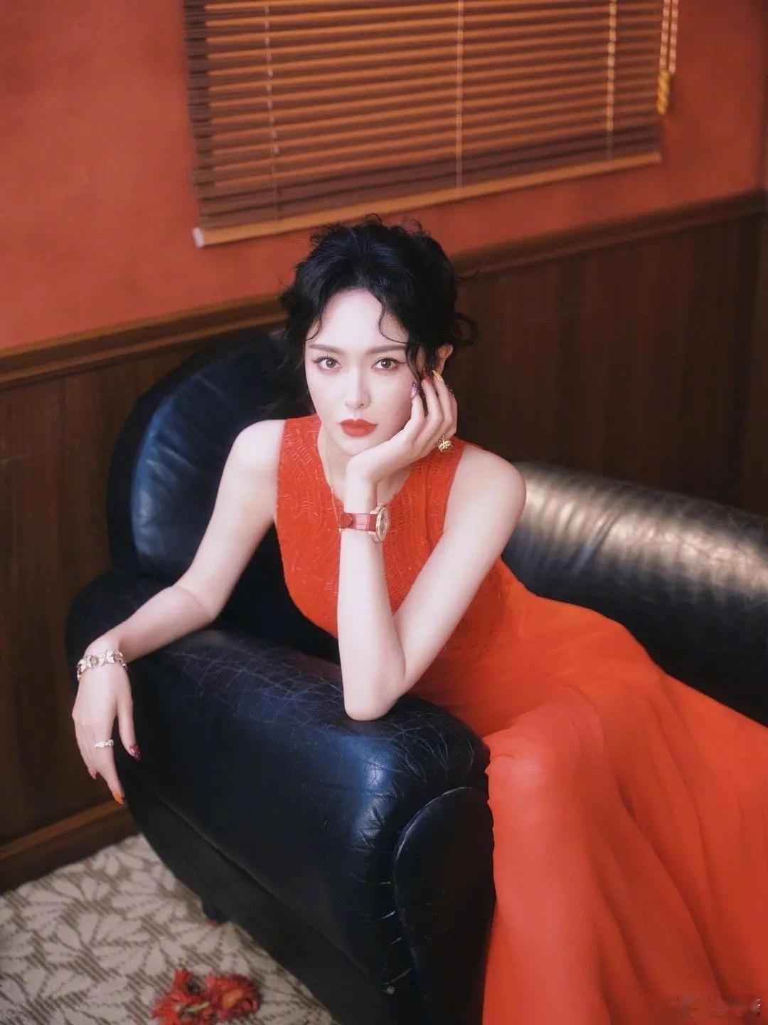 唐嫣上身未发布款fendi高定女王​​​