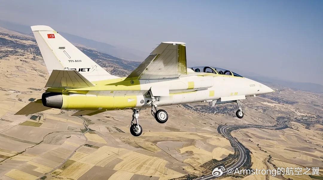 烽火问鼎计划首架交付土耳其空军的量产型HÜRJET喷气式教练机于8月30日完成