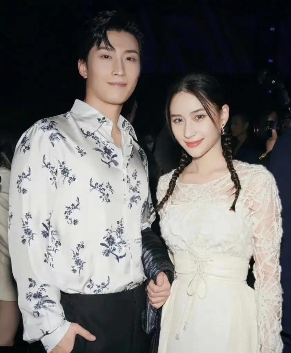 何超莲窦骁会离婚吗？大概率会……因为三太是个守财奴没有四太梁安琪的经商头脑