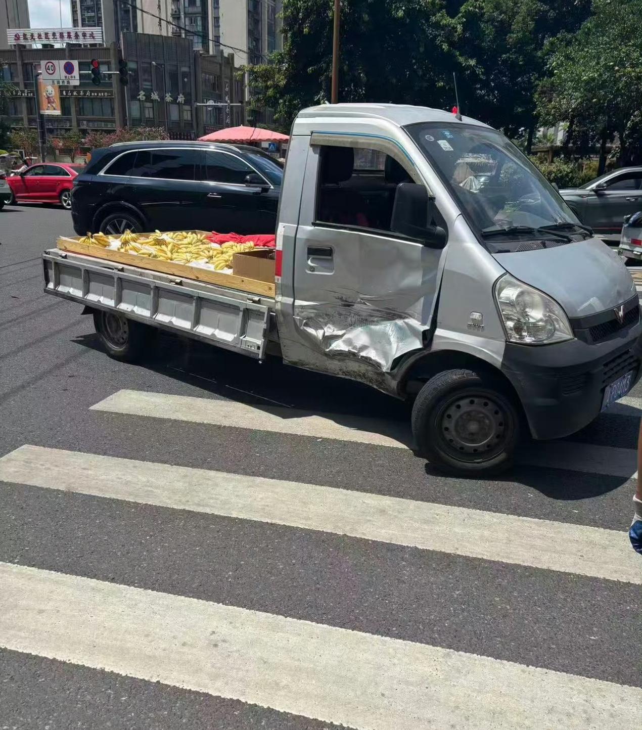 这腿还有救吗？看着都疼！