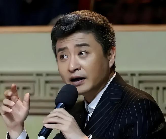 [啤酒]9次登上春晚，攒下了旁人羡慕不来的名声和地位，却用一句话把自己从云端拽了