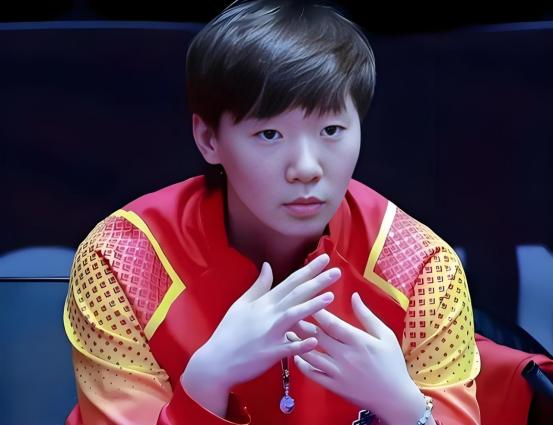 澳门世界杯结束了，收获最大的不是孙颖莎，也不是王楚钦，而是王曼昱。 王曼昱之