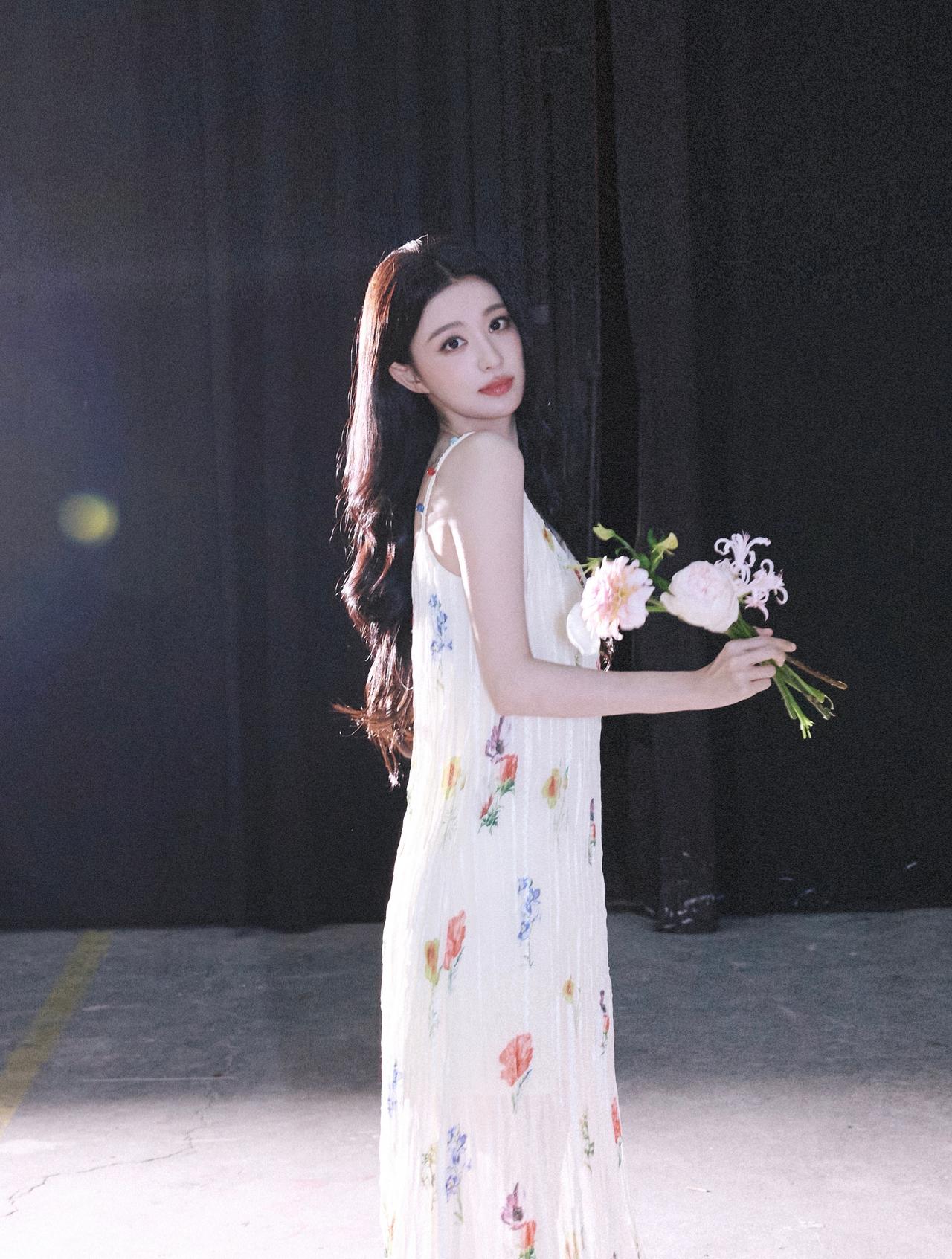 王楚然|Chuan搭💐鲜花配微风​​​