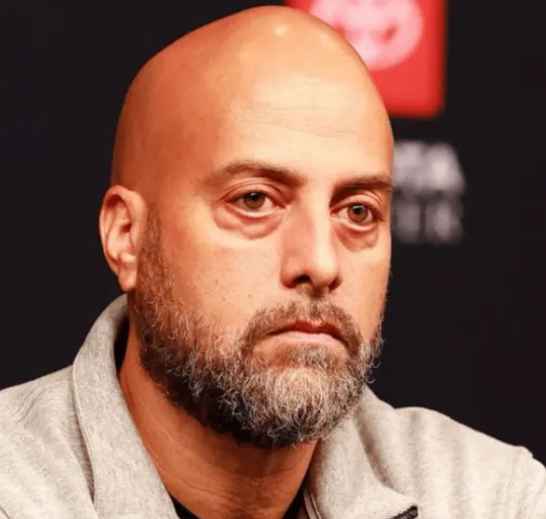 重磅！火箭积极寻求交易，真的急了！据《雅虎体育》记者KellyIko今日撰