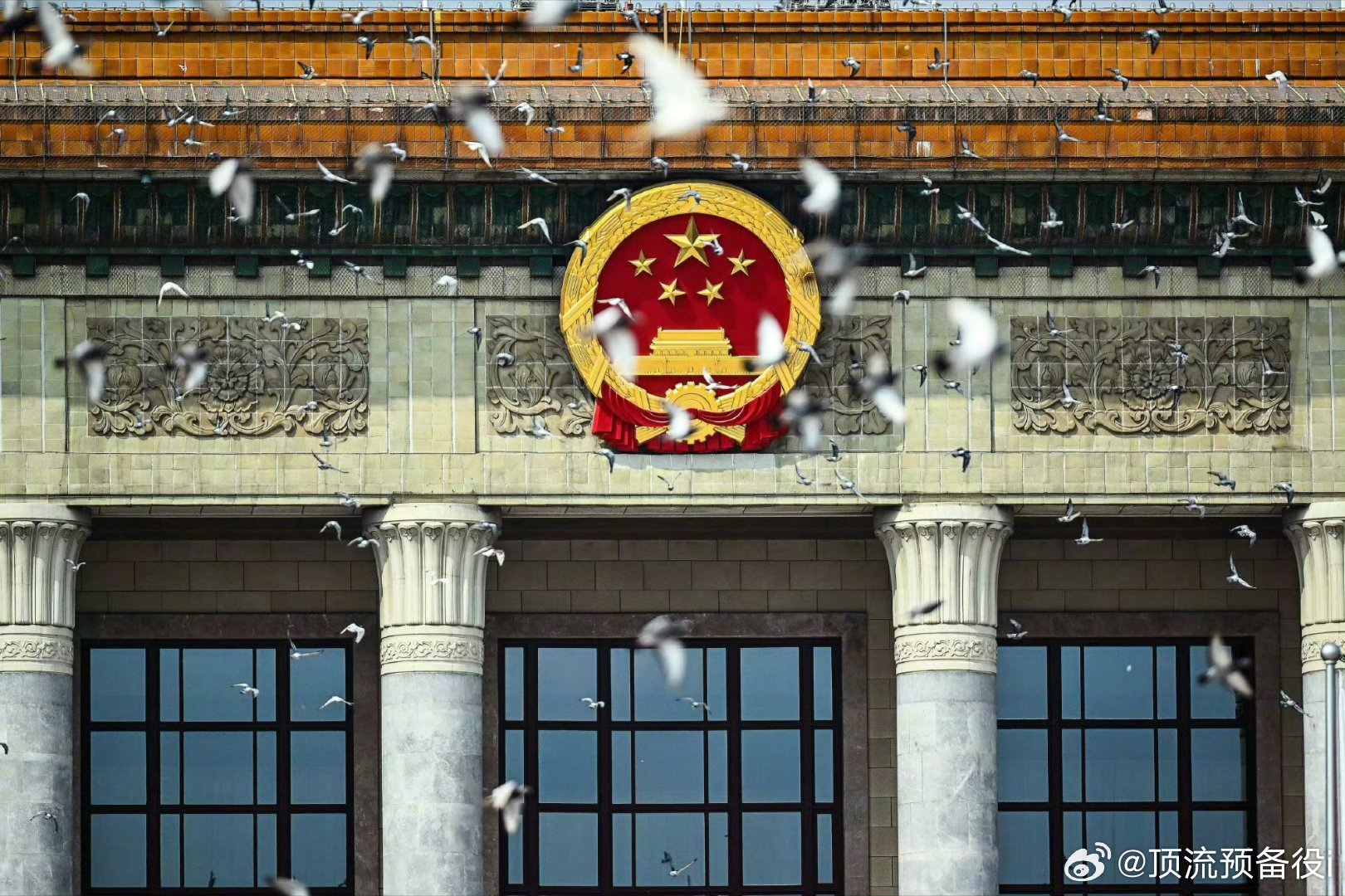 我宣布新华社秒了太会拍了！！！壁纸根本选不出来！​新华社出的图都巨好看​​