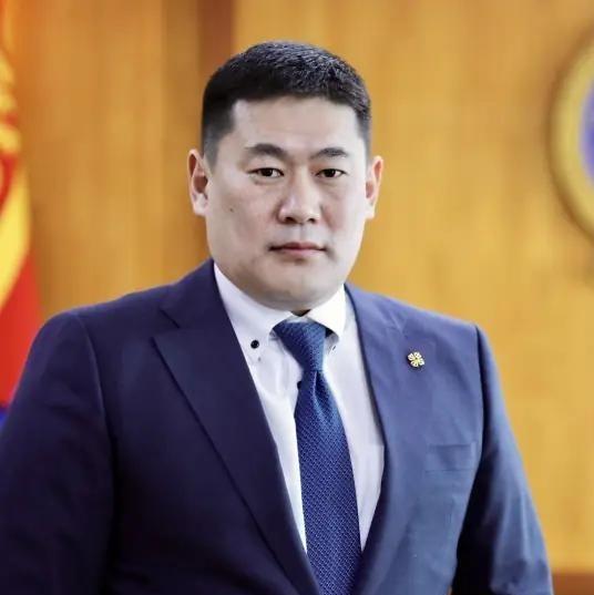 蒙古国新总理上台后，不是想着如何还中国的贷款，而是径直下令进入全面紧缩模式。为什