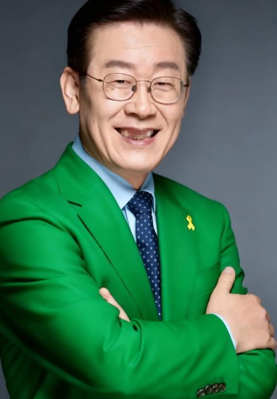 就在昨天韩国与中方正式宣布了2025年11月3日，中国人民银行正式