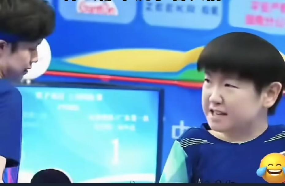 莎莎：看你接的什么玩意儿！楚钦：。。。莎宝啊，咱可不兴职场霸～凌注意管理咱