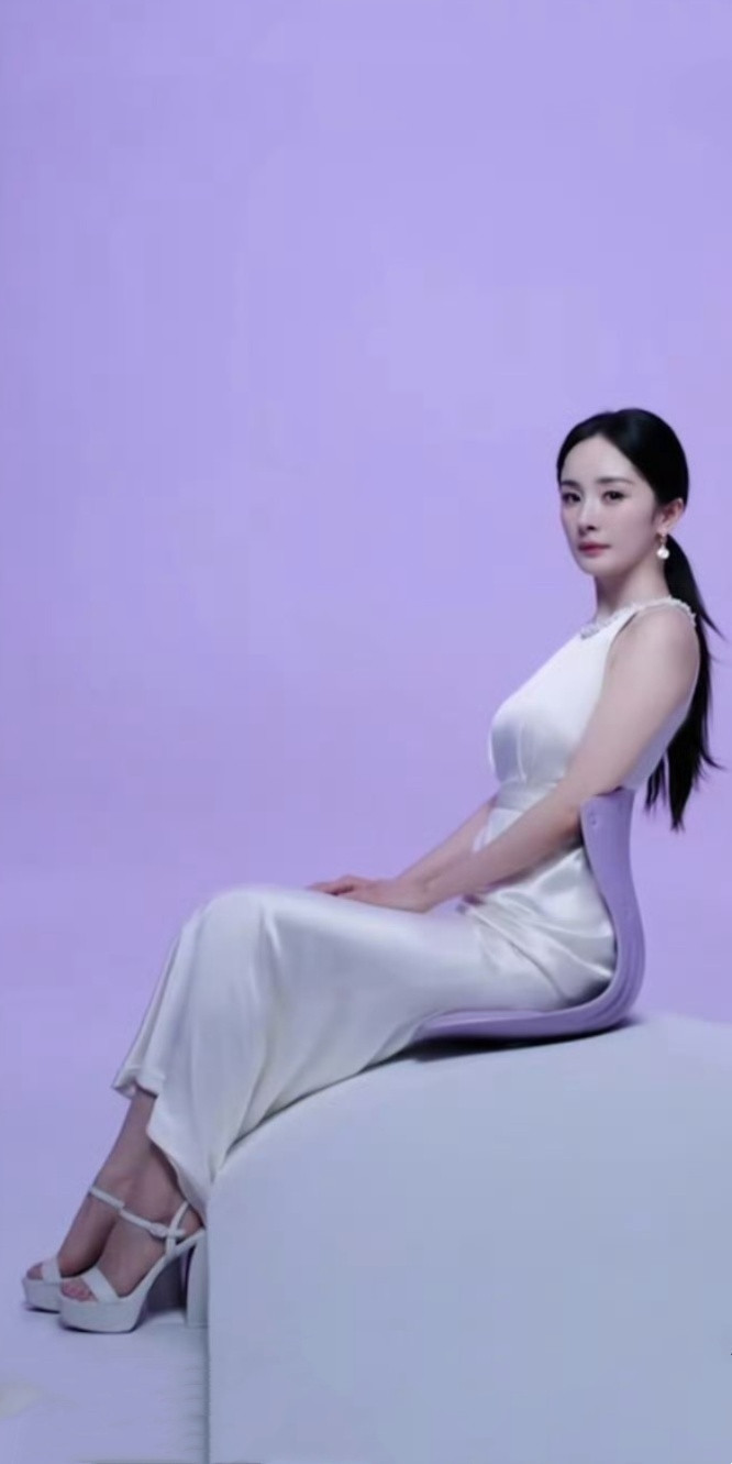 杨幂bkt，你看了有没有购买欲？杨幂