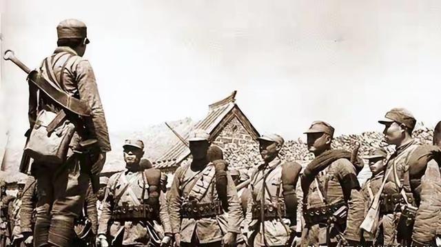 西北军虽然被苏军评价为日俄战争时期的俄军水平，就这已经是当时一流的军队，战斗力仅