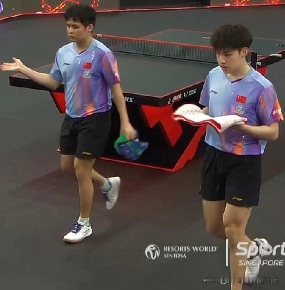 林诗栋和黄友政男双赢了，紧张到心跳加快呼吸困难。就怕石油组合输了，刚刚黄友政混