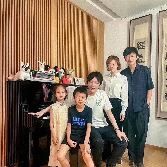 孙俪这基因也太霸道了，儿子身上愣是没给邓超留一点位置。