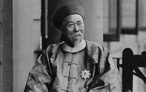 清朝乾隆年间，有这么一桩稀罕事——一个总督、一个巡抚，两个封疆大吏，齐刷刷掏出腰