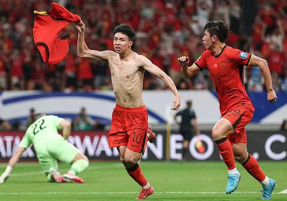 老将拒为国足参赛，伊万无奈启用新人