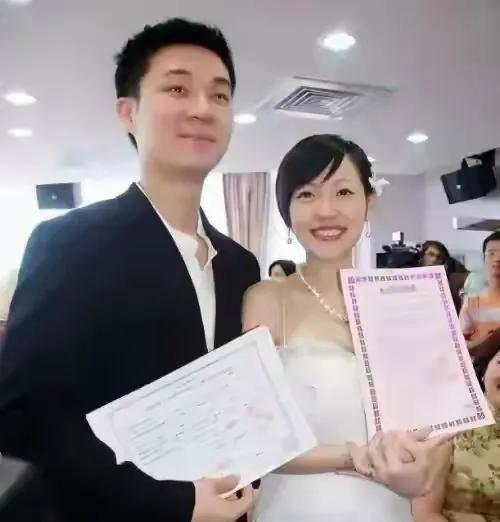 再这样下去，你给得越多，别人就越觉得理所当然。汪小菲和大S这出戏，核心就是两个