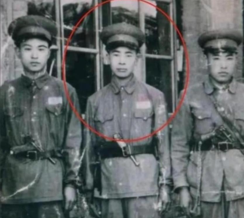 1948年，一个日本人冒充中国人，加入了解放军，征战半个中国，立下汗马功劳，还