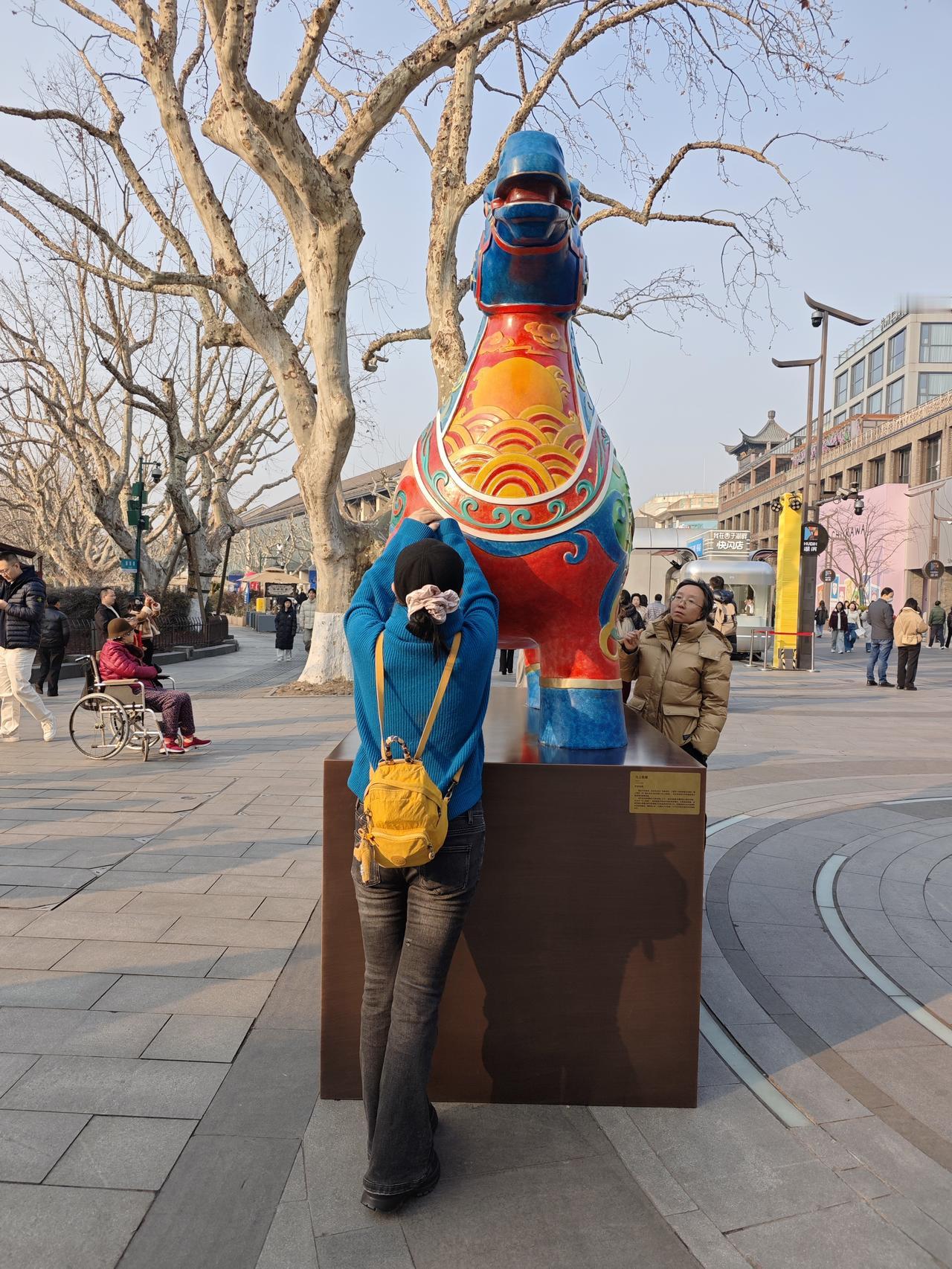 大多数人现在已经没有了对春节的期盼，每天复印机一样的生活把我们的热情都打磨没了，