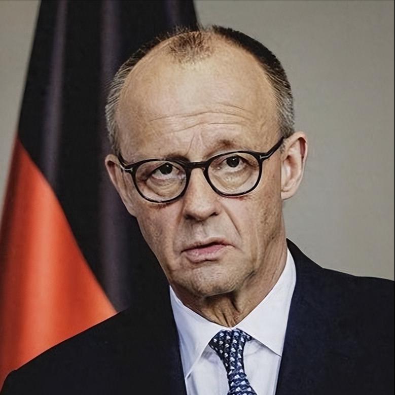 德国查了四年,终于把炸北溪管道的人送上法庭,结果坐上被告席的不是俄罗斯人,是个5