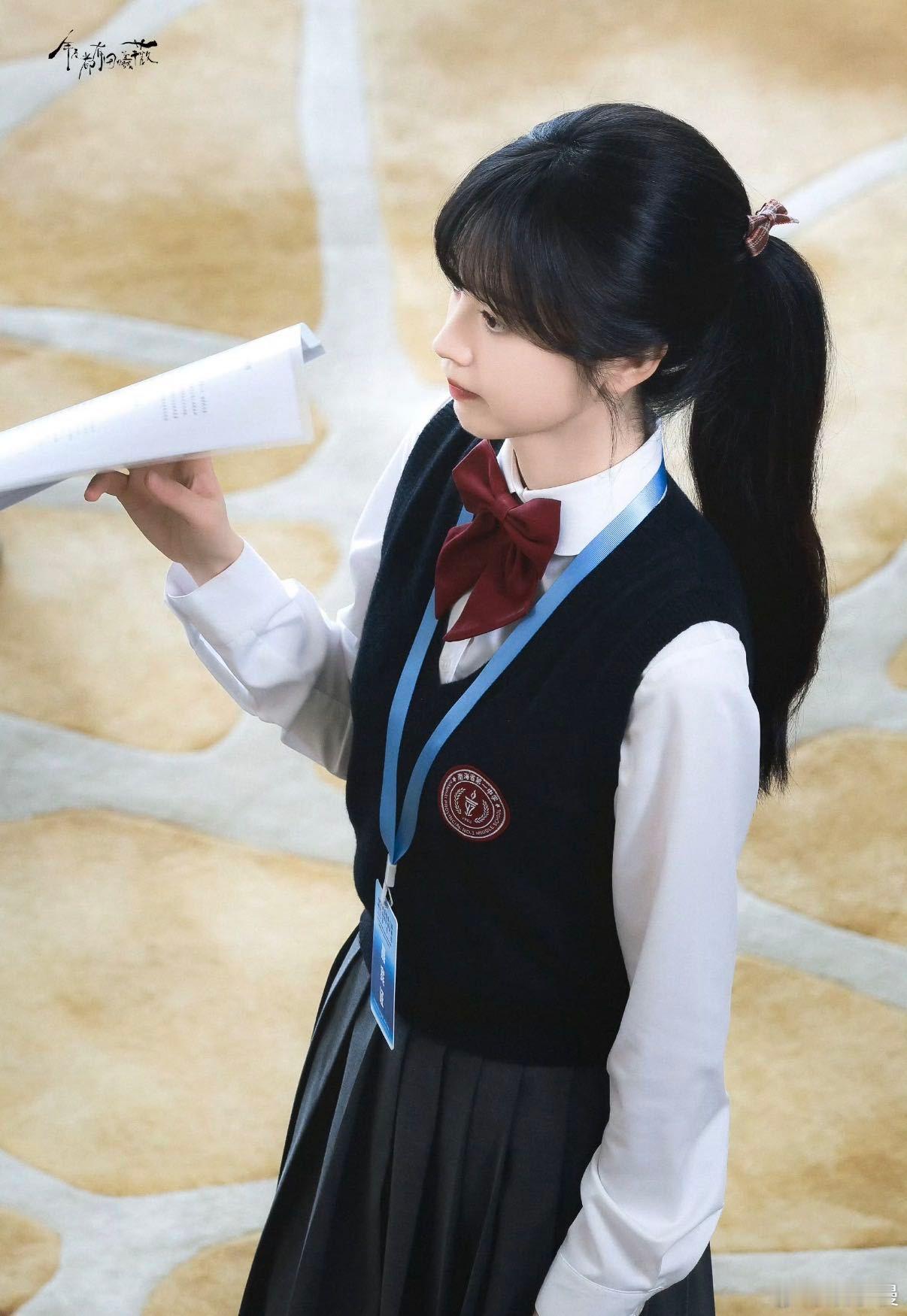 田曦薇披发时软萌戳心，挽发后气场全开，这种颜值+演技的双重暴击，根本没对手～