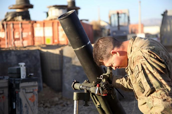 每天认识一件兵器M120/M121迫击炮M120迫击炮（M120mortar