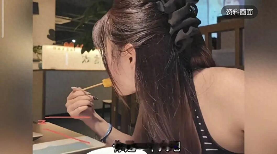 7月16日，杭州一家餐厅被全网差评逼至关门，只因一个细节：服务员反复低语“包厢客