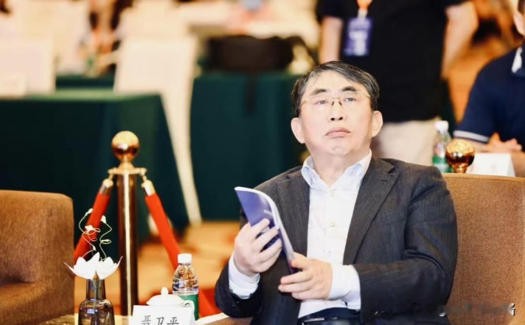 棋圣聂卫平逝世，一生在棋盘上叱咤风云，临终最放不下的却是长子孔令文。1991