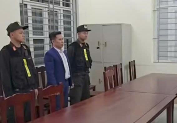 越南一个诈骗团伙组织了约125场考试，约有8万名参与者，非法获利约2000亿越南