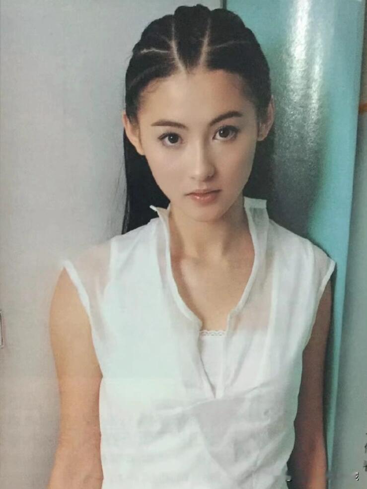 张柏芝，好精致的脸，五官