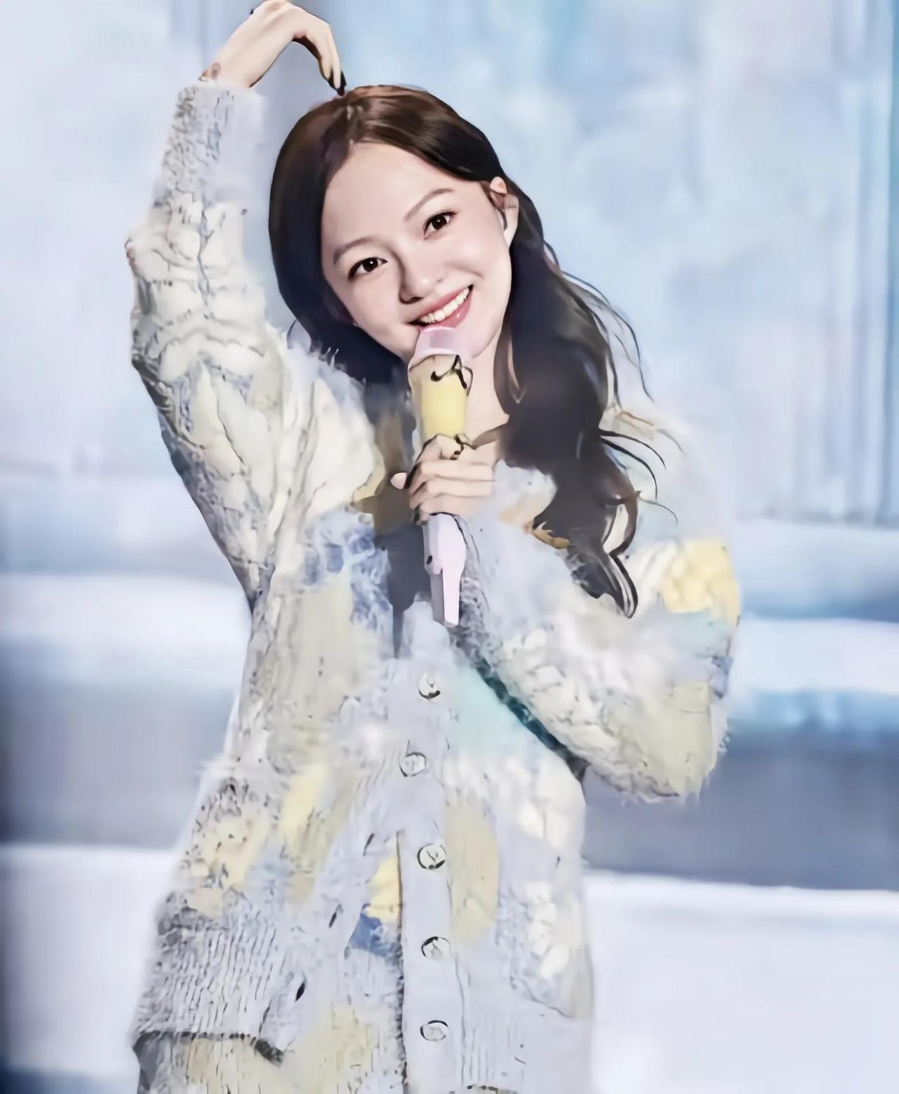 没有对比就没有伤害，同样演唱会翻唱别人歌曲张韶涵的做法就很好同样是演唱会上翻