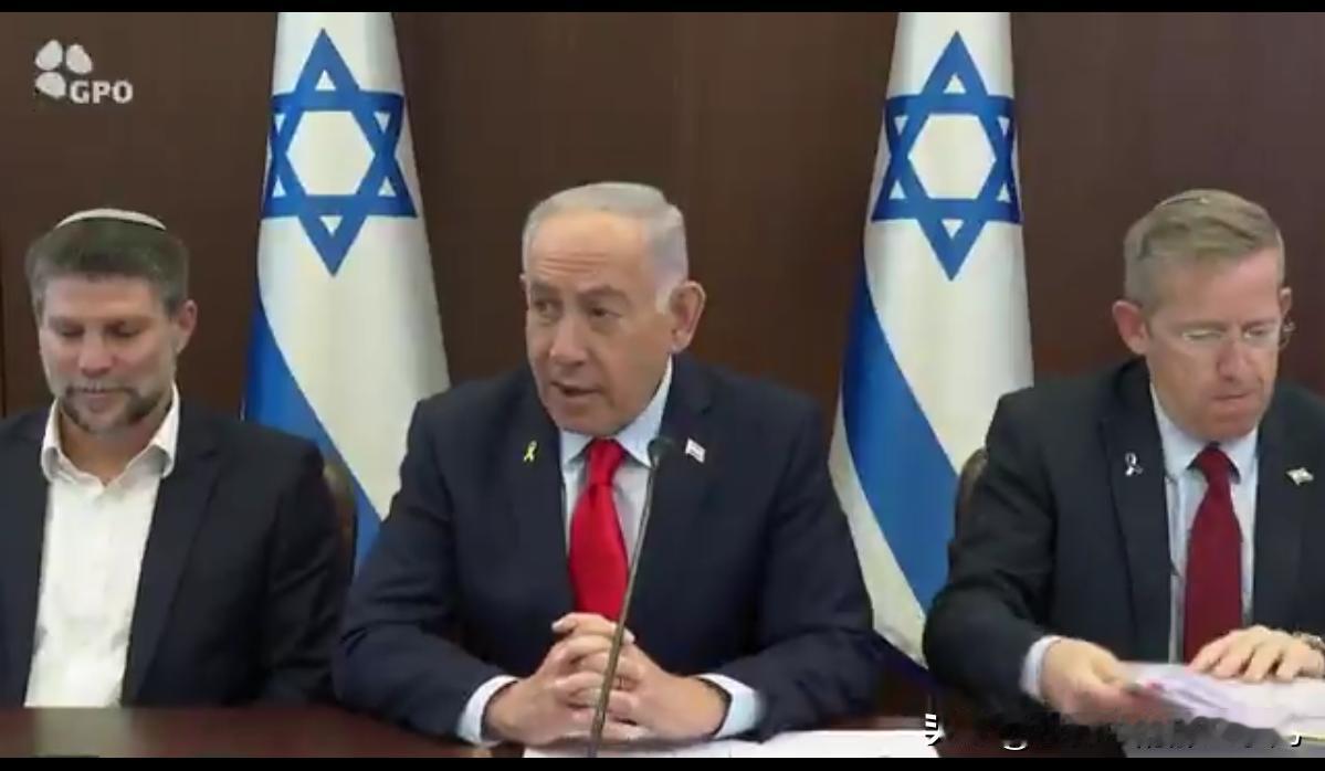 以色列总理内塔尼亚胡表示，以色列将继续打击哈马斯、真主党和伊朗轴心！以色列再次空