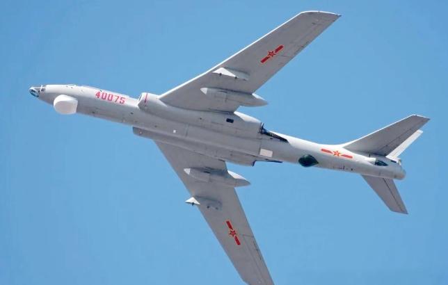 轰六为啥越改越猛？说白了就是歪打正着——当初是技术跟不上，没想到反倒走了条超