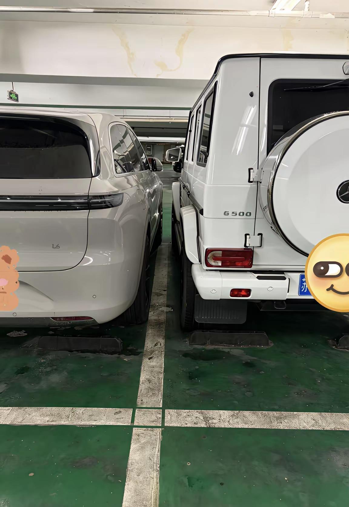 谁也别那怪谁，都是一个德行，半斤八两。