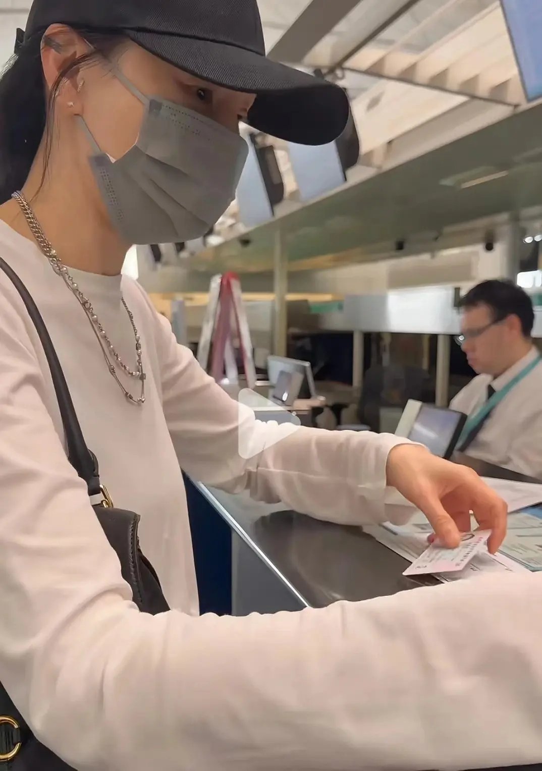 张曼玉就是实锤中国国籍，不容争辩