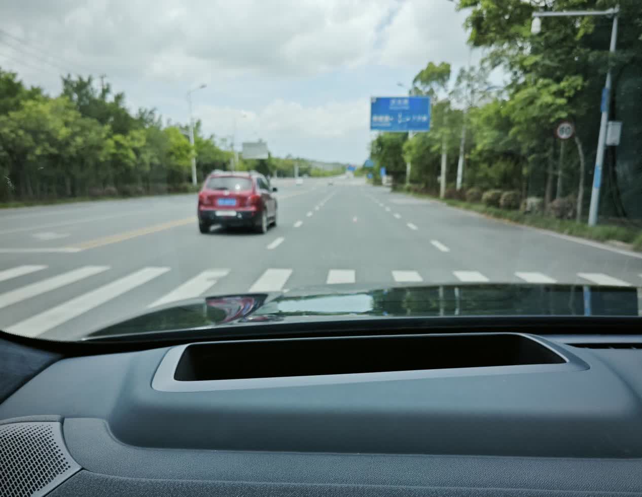 试驾领克900后，老车被严重嫌弃领克900这么大尺寸的SUV，开起来竟然