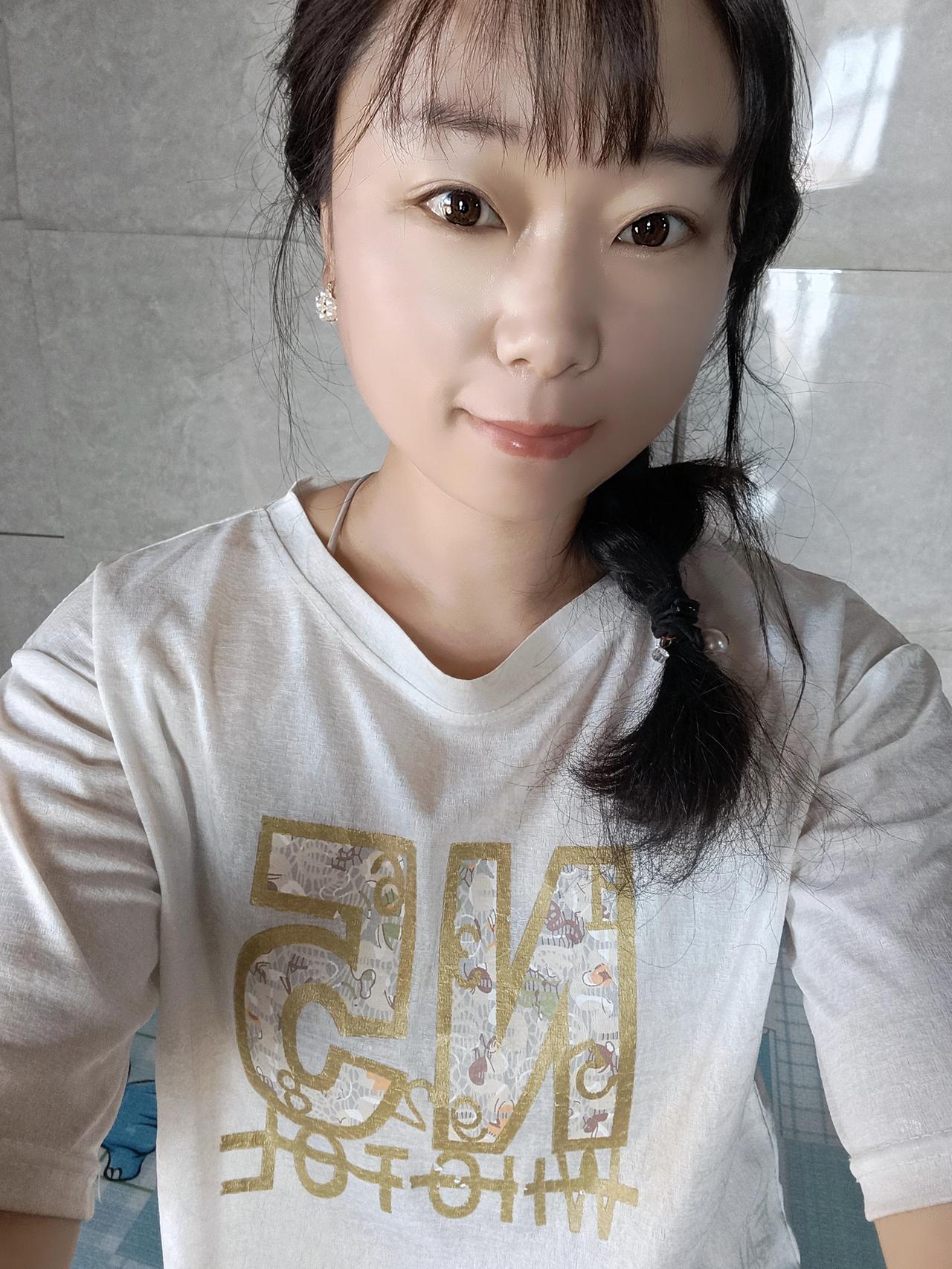 其实我们有很多时候，就是身在福中不知福今天回娘家了，其实回家之前我就跟妈妈打了