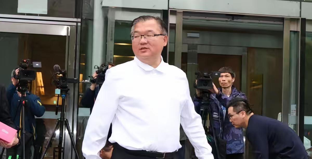 马英九促速查萧旭岑　李德维回击：急什么？邮局你家开的？这事儿闹得真叫一个难看