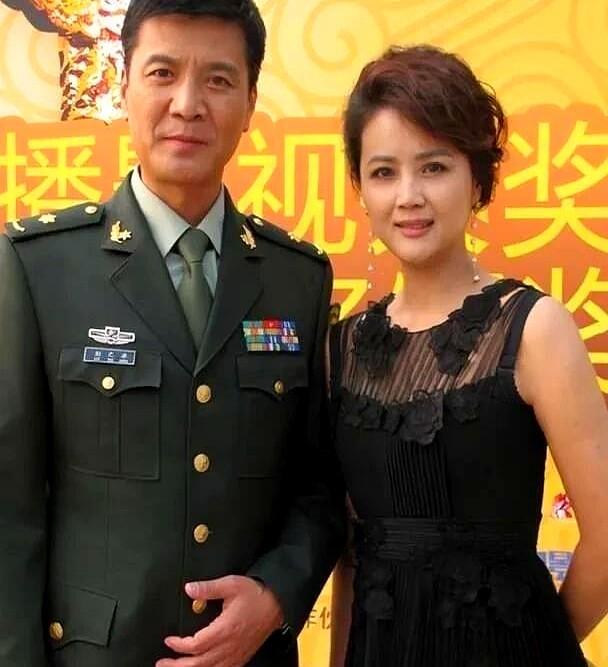 原来他们是一对夫妻，很喜欢这两位演员，接地气，不做作，没有绯闻。茹萍长得又漂