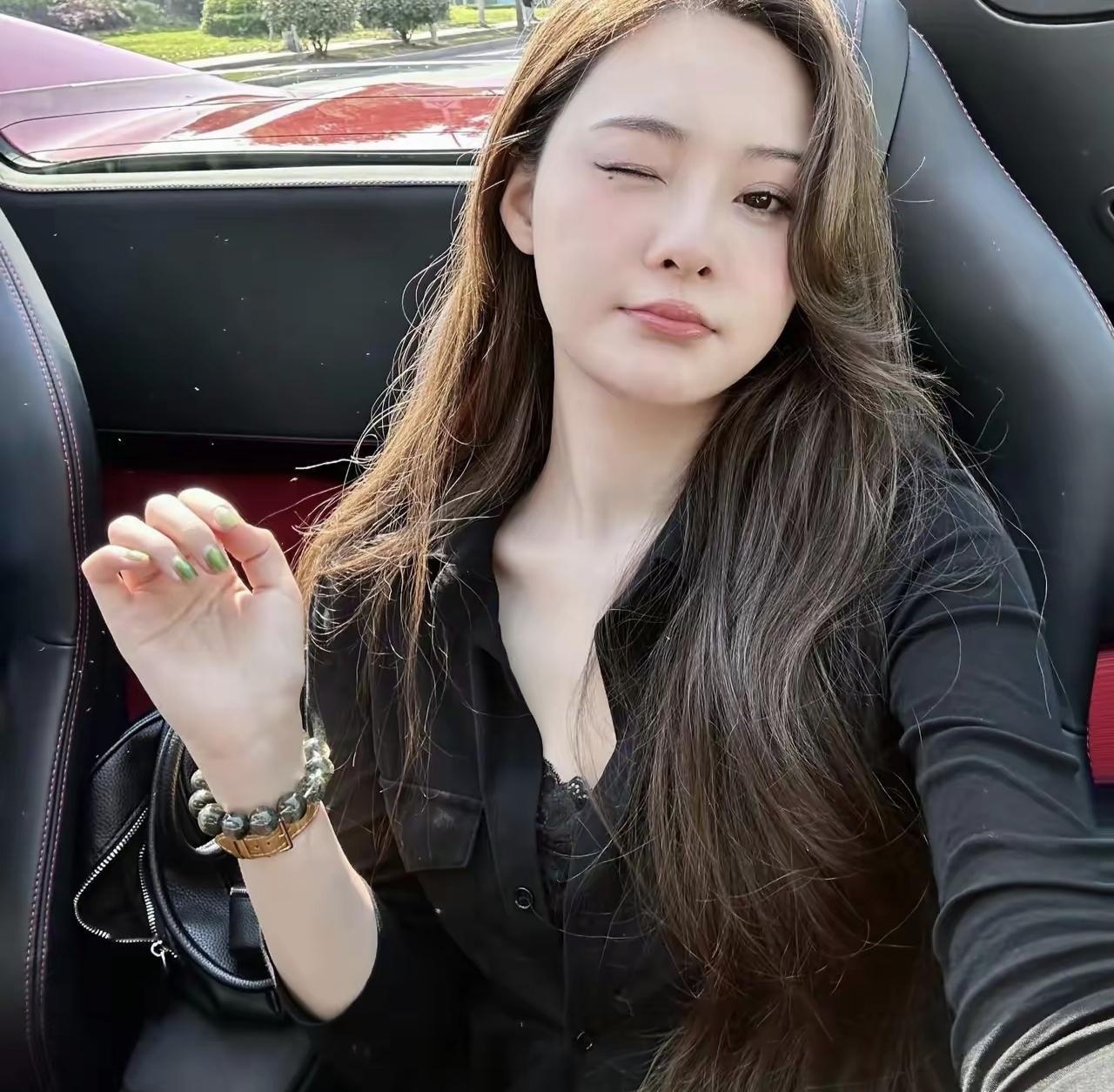 这么美的张颖颖，和汪小菲谈了一场轰轰烈烈的恋爱，没有嫁给他，却伤害了自己！至今