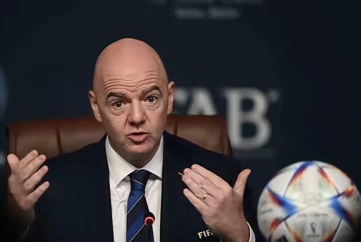 中国队提前出局，足联主席的表态，其实已经是很委婉、很给面子的了，不说是想尽了办法