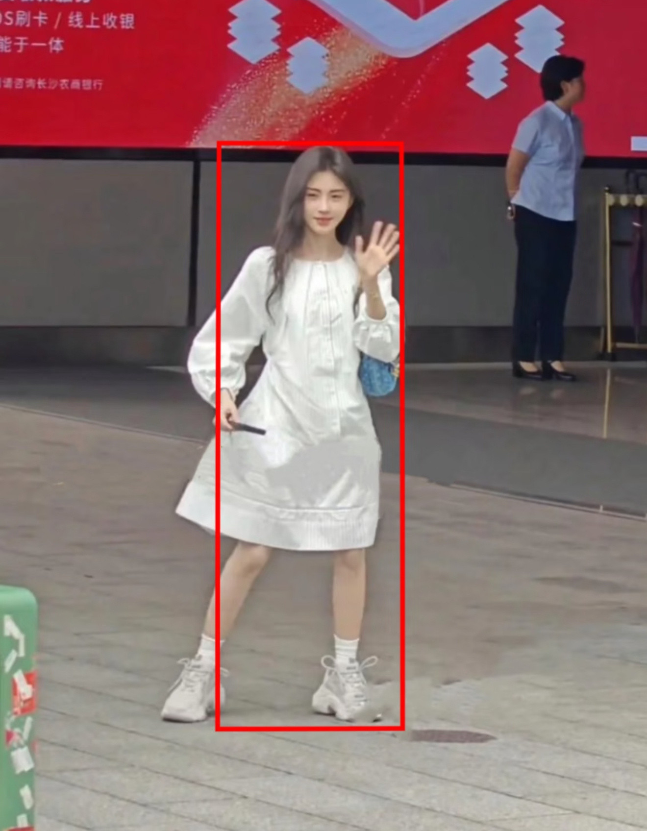 不是。。她原相机下就长这样吗？​​​