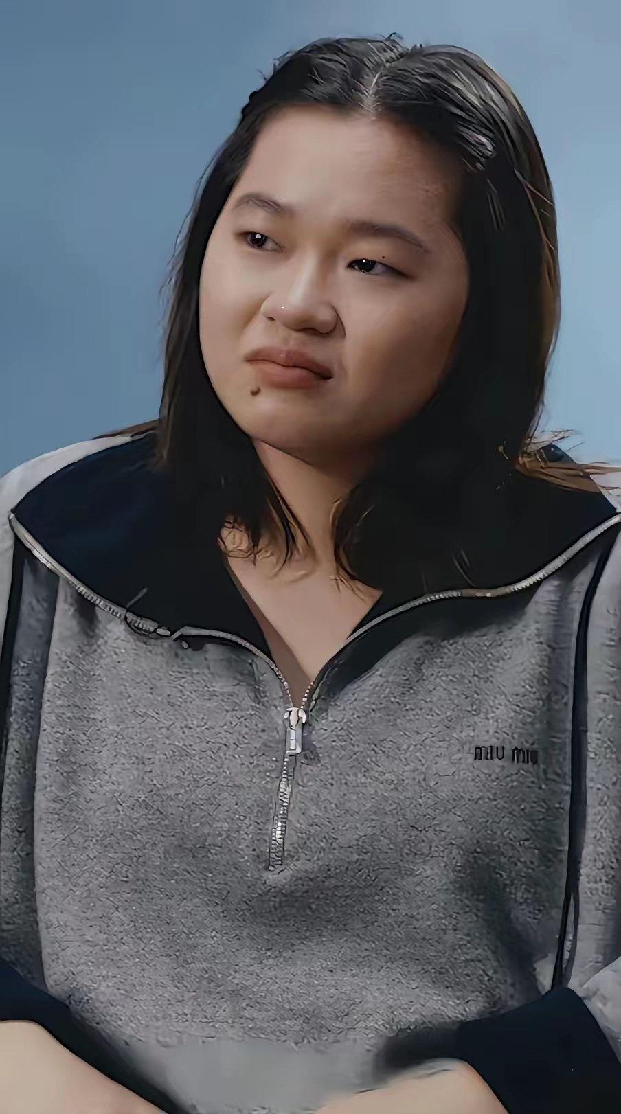 全红婵，那个曾在跳水台上光芒万丈的女孩，命运却跟她开了个残酷的玩笑。14岁东