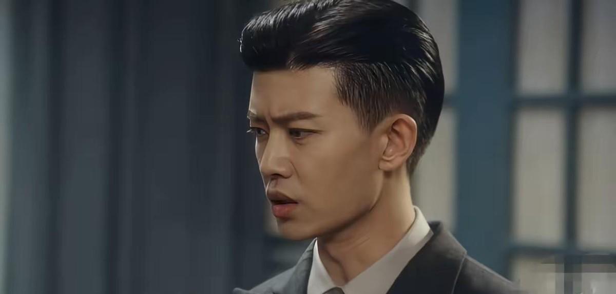 黄金档被干翻了。接档剧的收视率，把黄金时段的热播剧按在地上摩擦。12集塞入9条